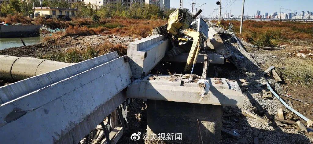 2025年新澳今晚资料大全和四川铁路桥发生垮塌与四川铁路桥发生垮塌事故